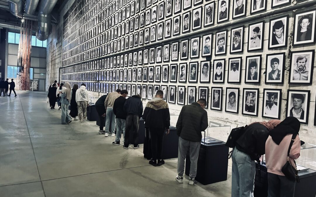 Posjeta učenika devetih razreda Srebrenici i Memorijalnom centru Potočari